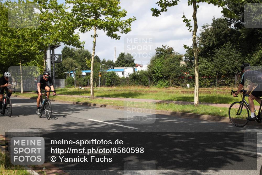 10.08.2025 - GEWOBA Citytriathlon Bremen Yannick Fuchs http://msf.ph/oto/8560598 10.08.2025 12:08:52 Radfahren 608, 619, 677, 684, 727, 797, 850, 883 meine-sportfotos.de