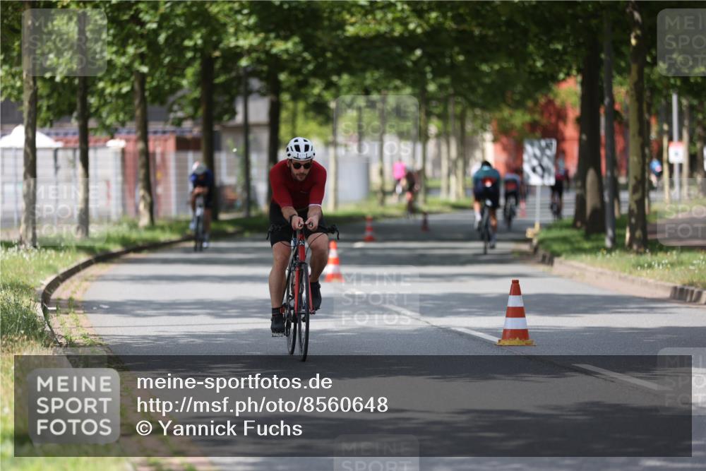 10.08.2025 - GEWOBA Citytriathlon Bremen Yannick Fuchs http://msf.ph/oto/8560648 10.08.2025 12:43:06 Radfahren 612, 628, 644, 677, 684, 710, 846, 871, 889, 945 meine-sportfotos.de