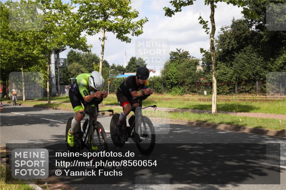 10.08.2025 - GEWOBA Citytriathlon Bremen Yannick Fuchs http://msf.ph/oto/8560654 10.08.2025 12:09:24 Radfahren 611, 633, 674, 779, 814, 837, 871, 880, 890, 896 meine-sportfotos.de
