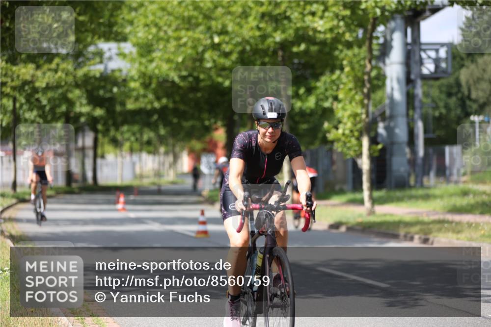 10.08.2025 - GEWOBA Citytriathlon Bremen Yannick Fuchs http://msf.ph/oto/8560759 10.08.2025 12:43:21 Radfahren 612, 646, 677, 885, 945, 964, 1038 meine-sportfotos.de