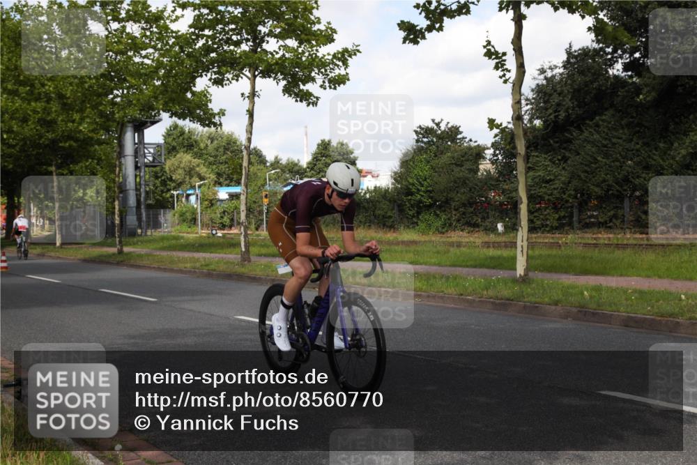 10.08.2025 - GEWOBA Citytriathlon Bremen Yannick Fuchs http://msf.ph/oto/8560770 10.08.2025 12:10:08 Radfahren 607, 628, 710, 830, 1024 meine-sportfotos.de