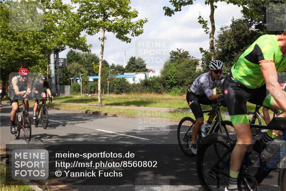 10.08.2025 - GEWOBA Citytriathlon Bremen Yannick Fuchs http://msf.ph/oto/8560802 10.08.2025 12:10:31 Radfahren 629, 644, 647, 656, 710, 712, 722, 730, 755, 819, 889, 1014 meine-sportfotos.de