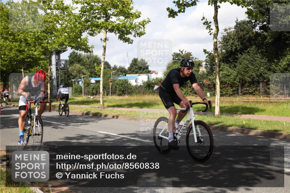 10.08.2025 - GEWOBA Citytriathlon Bremen Yannick Fuchs http://msf.ph/oto/8560838 10.08.2025 12:10:42 Radfahren 573, 622, 629, 644, 647, 651, 656, 659, 685, 712, 722, 730, 748, 755, 819, 889, 898, 1014 meine-sportfotos.de