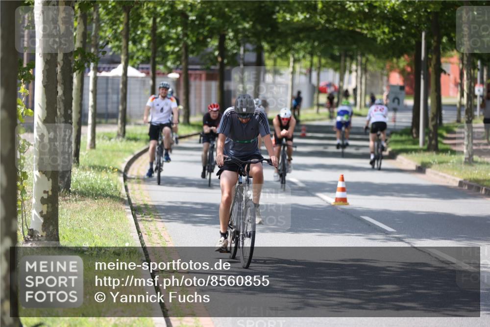 10.08.2025 - GEWOBA Citytriathlon Bremen Yannick Fuchs http://msf.ph/oto/8560855 10.08.2025 14:20:35 Radfahren 11, 28, 35, 67, 69, 80, 216, 229, 274, 281 meine-sportfotos.de