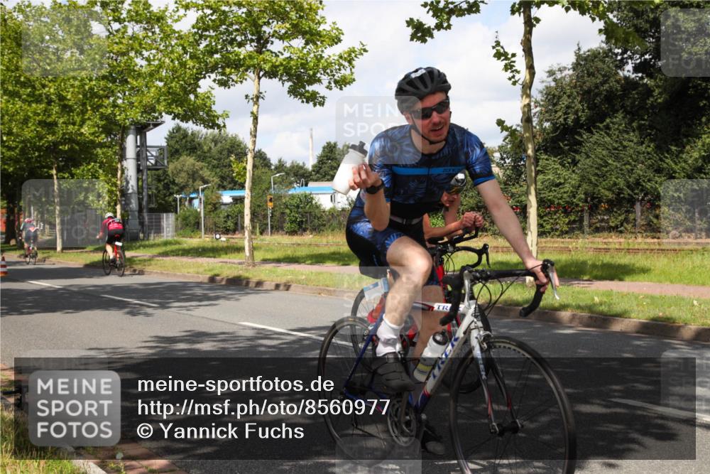10.08.2025 - GEWOBA Citytriathlon Bremen Yannick Fuchs http://msf.ph/oto/8560977 10.08.2025 12:11:48 Radfahren 583, 667, 699, 702, 752 meine-sportfotos.de