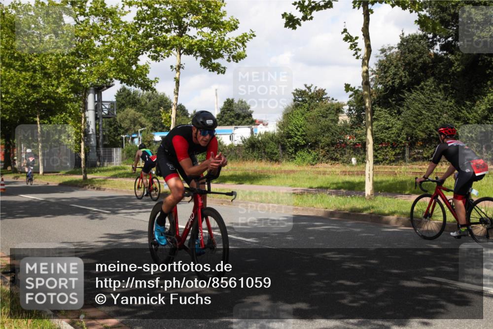 10.08.2025 - GEWOBA Citytriathlon Bremen Yannick Fuchs http://msf.ph/oto/8561059 10.08.2025 12:12:43 Radfahren 640, 692, 769, 771, 851, 884, 885, 1012 meine-sportfotos.de