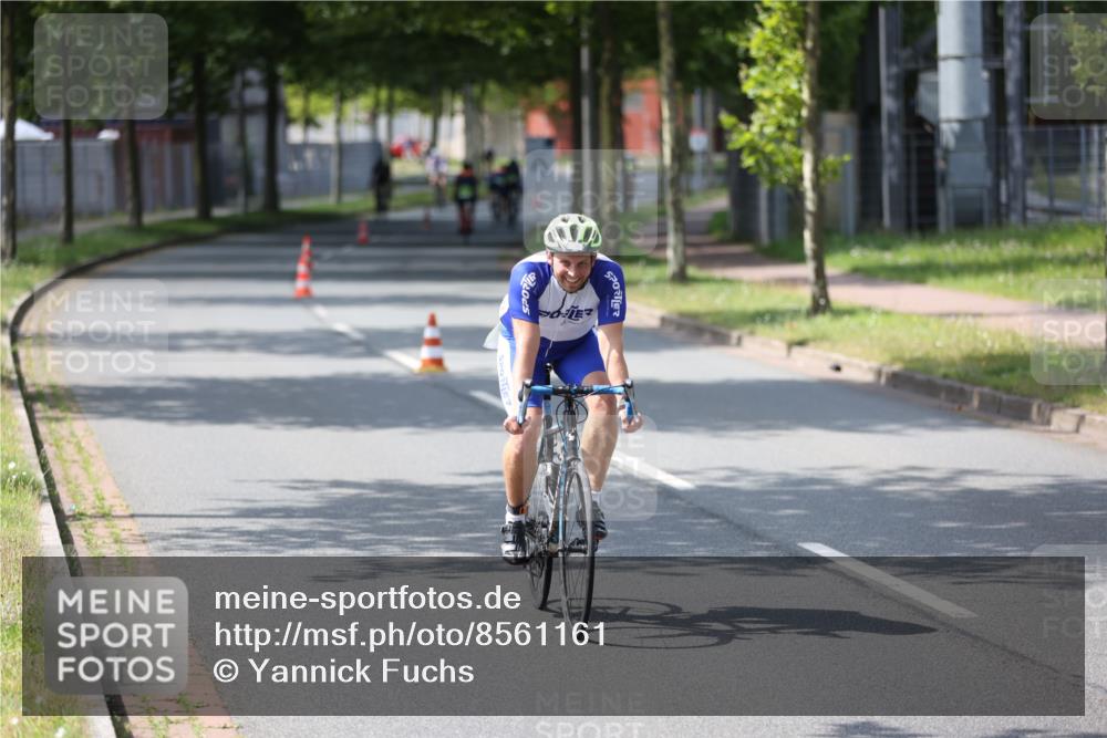 10.08.2025 - GEWOBA Citytriathlon Bremen Yannick Fuchs http://msf.ph/oto/8561161 10.08.2025 14:21:23 Radfahren 6, 177 meine-sportfotos.de
