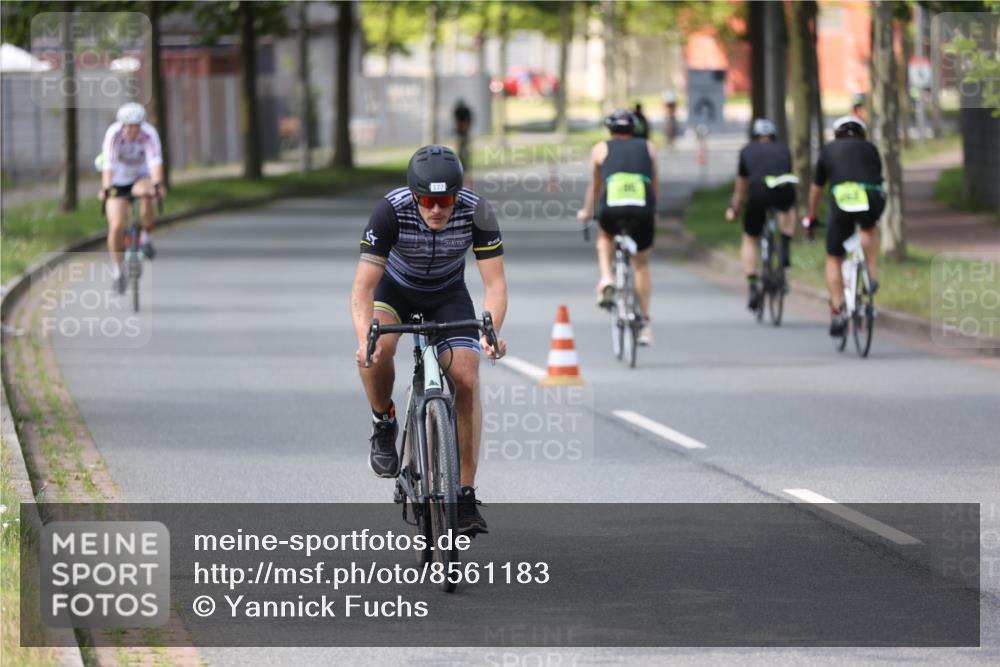 10.08.2025 - GEWOBA Citytriathlon Bremen Yannick Fuchs http://msf.ph/oto/8561183 10.08.2025 14:21:31 Radfahren 9, 140, 177, 334 meine-sportfotos.de