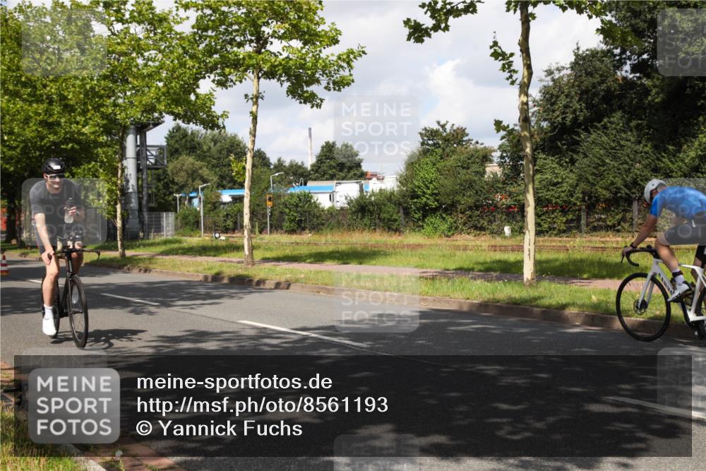 10.08.2025 - GEWOBA Citytriathlon Bremen Yannick Fuchs http://msf.ph/oto/8561193 10.08.2025 12:13:56 Radfahren 568, 587, 590, 615, 621, 689, 733, 776, 823, 863, 873, 950, 951 meine-sportfotos.de