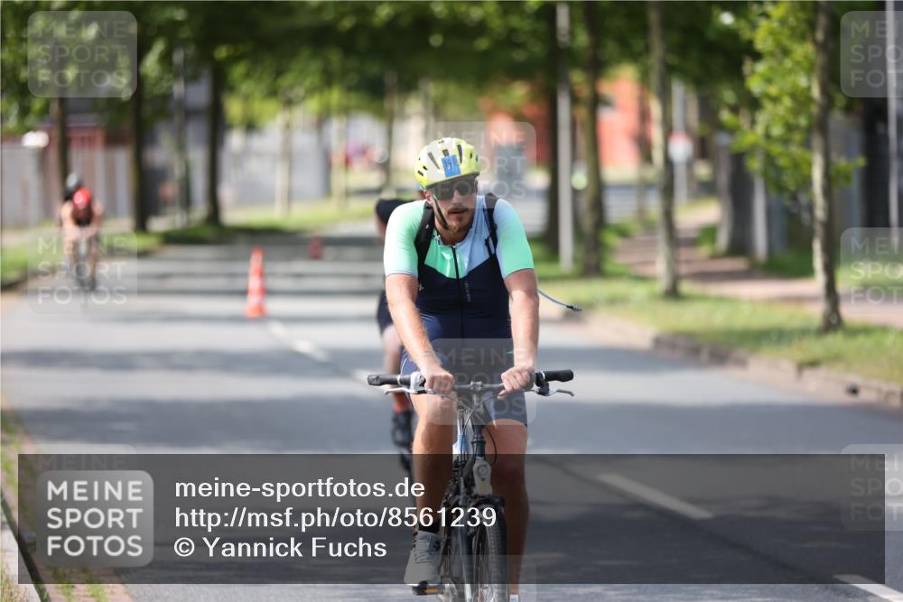 10.08.2025 - GEWOBA Citytriathlon Bremen Yannick Fuchs http://msf.ph/oto/8561239 10.08.2025 14:21:51 Radfahren 140, 160, 211, 283, 334 meine-sportfotos.de