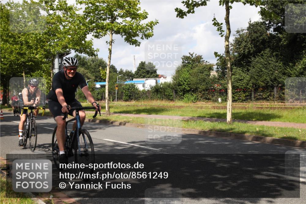 10.08.2025 - GEWOBA Citytriathlon Bremen Yannick Fuchs http://msf.ph/oto/8561249 10.08.2025 12:14:28 Radfahren 630, 632, 655, 681, 708, 735, 738, 793, 801, 806, 838, 888 meine-sportfotos.de