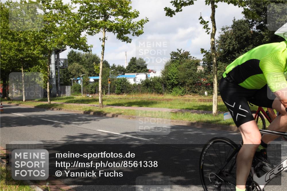 10.08.2025 - GEWOBA Citytriathlon Bremen Yannick Fuchs http://msf.ph/oto/8561338 10.08.2025 12:15:31 Radfahren 591, 641, 643, 834, 858 meine-sportfotos.de