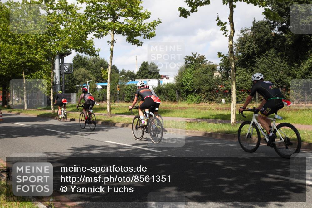 10.08.2025 - GEWOBA Citytriathlon Bremen Yannick Fuchs http://msf.ph/oto/8561351 10.08.2025 12:15:43 Radfahren 600, 626, 641, 682, 715, 834, 836, 839, 840, 859, 1016 meine-sportfotos.de