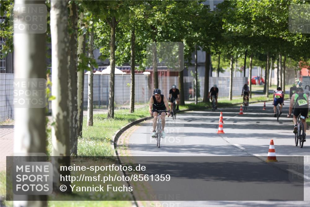 10.08.2025 - GEWOBA Citytriathlon Bremen Yannick Fuchs http://msf.ph/oto/8561359 10.08.2025 14:22:19 Radfahren 109, 186, 215, 217, 224, 258, 262 meine-sportfotos.de