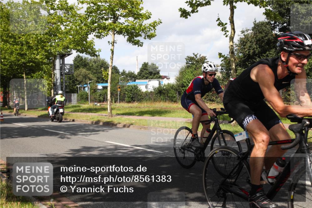 10.08.2025 - GEWOBA Citytriathlon Bremen Yannick Fuchs http://msf.ph/oto/8561383 10.08.2025 12:15:57 Radfahren 600, 626, 654, 682, 686, 707, 715, 824, 836, 839, 840, 859, 891, 1016, 1022 meine-sportfotos.de