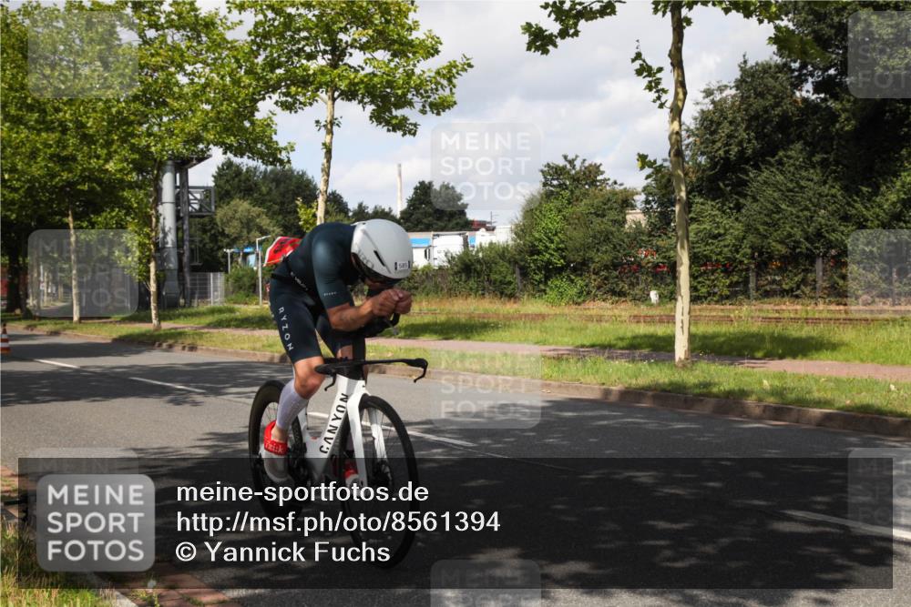 10.08.2025 - GEWOBA Citytriathlon Bremen Yannick Fuchs http://msf.ph/oto/8561394 10.08.2025 12:16:09 Radfahren 654, 686, 707, 824, 891, 1022 meine-sportfotos.de