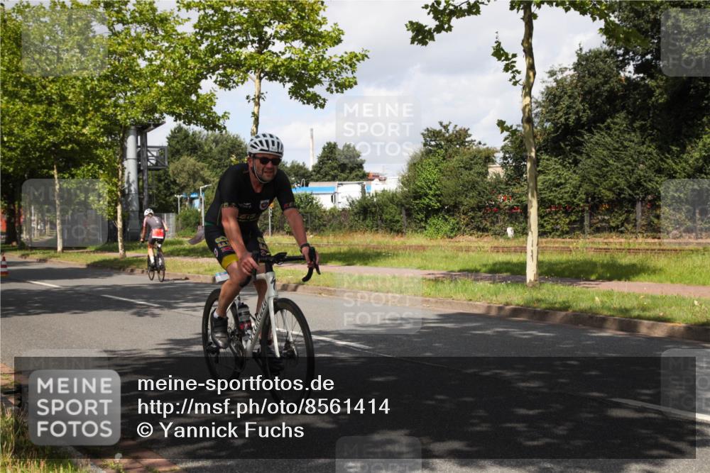10.08.2025 - GEWOBA Citytriathlon Bremen Yannick Fuchs http://msf.ph/oto/8561414 10.08.2025 12:16:38 Radfahren 567, 742, 768, 783, 843, 902, 915, 1035, 1039 meine-sportfotos.de
