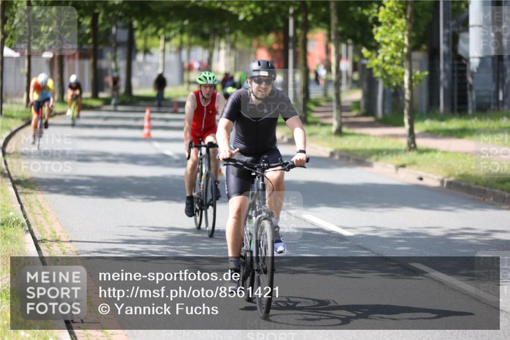 10.08.2025 - GEWOBA Citytriathlon Bremen Yannick Fuchs http://msf.ph/oto/8561421 10.08.2025 14:22:46 Radfahren 86, 89, 182, 204, 242, 252, 280, 289, 297, 353, 427 meine-sportfotos.de