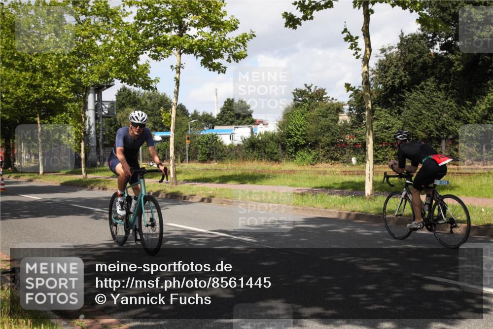 10.08.2025 - GEWOBA Citytriathlon Bremen Yannick Fuchs http://msf.ph/oto/8561445 10.08.2025 12:17:03 Radfahren 822, 877, 956, 1010, 1037 meine-sportfotos.de