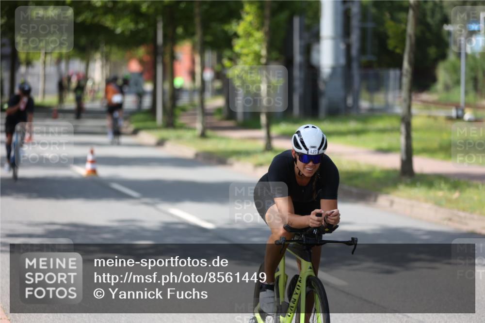 10.08.2025 - GEWOBA Citytriathlon Bremen Yannick Fuchs http://msf.ph/oto/8561449 10.08.2025 14:22:50 Radfahren 86, 89, 182, 204, 246, 252, 280, 288, 289, 297, 353, 427 meine-sportfotos.de