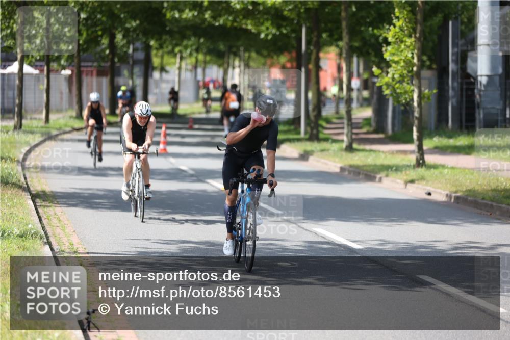 10.08.2025 - GEWOBA Citytriathlon Bremen Yannick Fuchs http://msf.ph/oto/8561453 10.08.2025 14:22:52 Radfahren 86, 89, 182, 204, 246, 252, 280, 288, 289, 297, 353, 427 meine-sportfotos.de