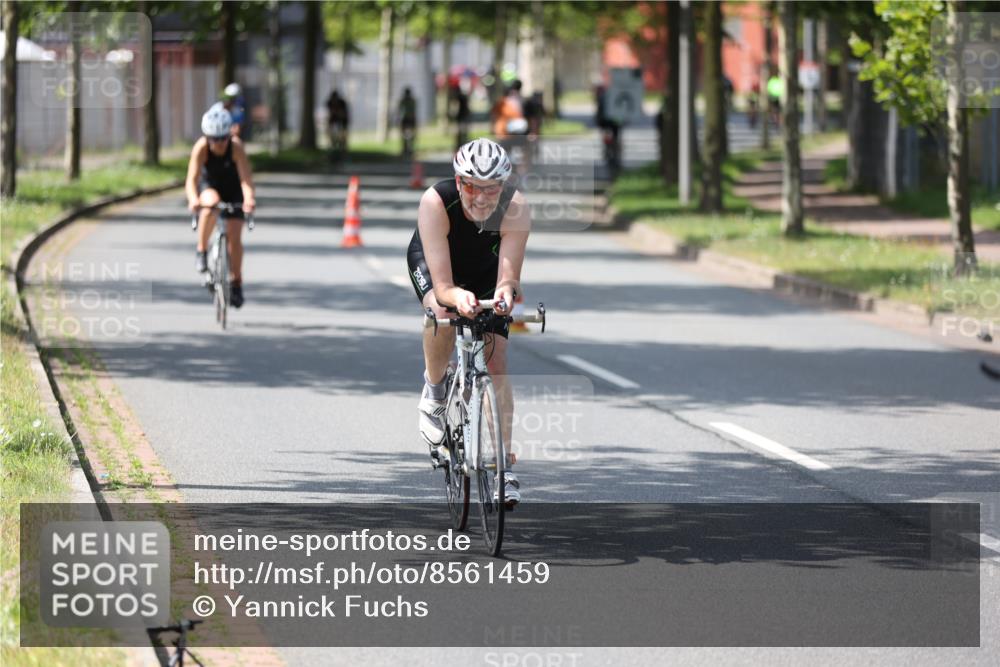 10.08.2025 - GEWOBA Citytriathlon Bremen Yannick Fuchs http://msf.ph/oto/8561459 10.08.2025 14:22:52 Radfahren 86, 89, 182, 204, 246, 252, 280, 288, 289, 297, 353, 427 meine-sportfotos.de