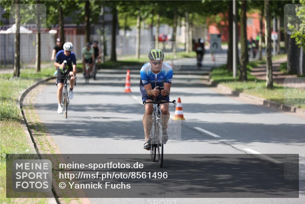 10.08.2025 - GEWOBA Citytriathlon Bremen Yannick Fuchs http://msf.ph/oto/8561496 10.08.2025 14:22:57 Radfahren 89, 163, 182, 204, 246, 249, 252, 280, 288, 289, 297, 353, 427 meine-sportfotos.de