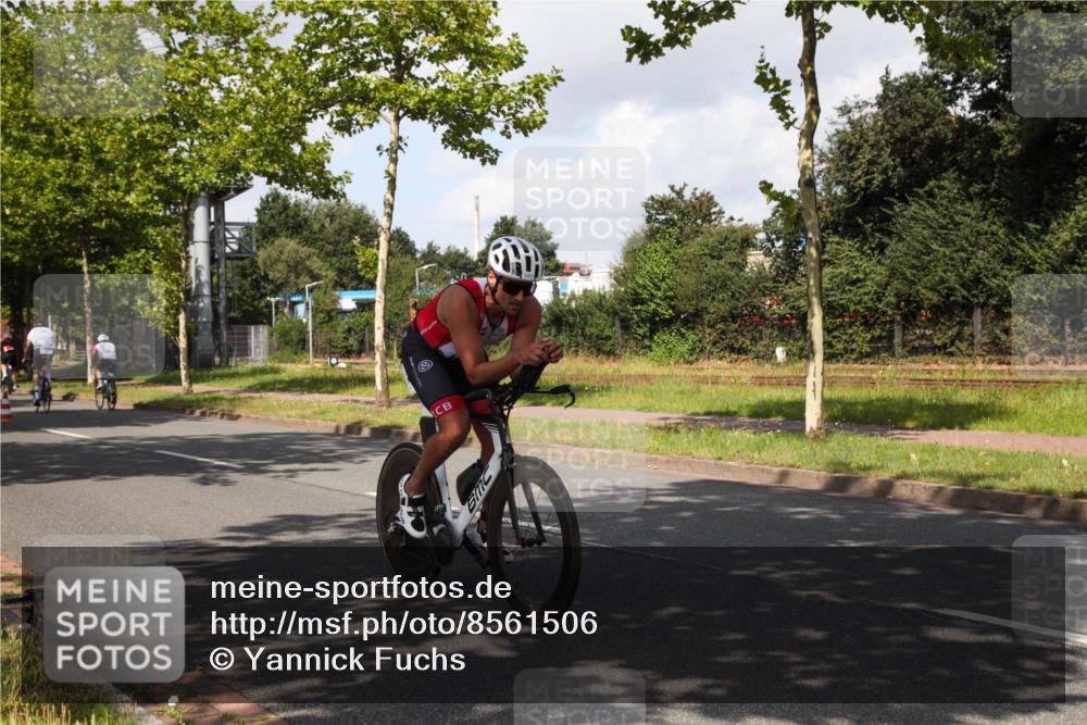 10.08.2025 - GEWOBA Citytriathlon Bremen Yannick Fuchs http://msf.ph/oto/8561506 10.08.2025 12:17:49 Radfahren 560, 566, 741, 765, 766, 933, 1025 meine-sportfotos.de