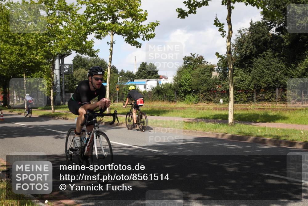 10.08.2025 - GEWOBA Citytriathlon Bremen Yannick Fuchs http://msf.ph/oto/8561514 10.08.2025 12:17:52 Radfahren 560, 566, 741, 765, 867, 933, 1025 meine-sportfotos.de