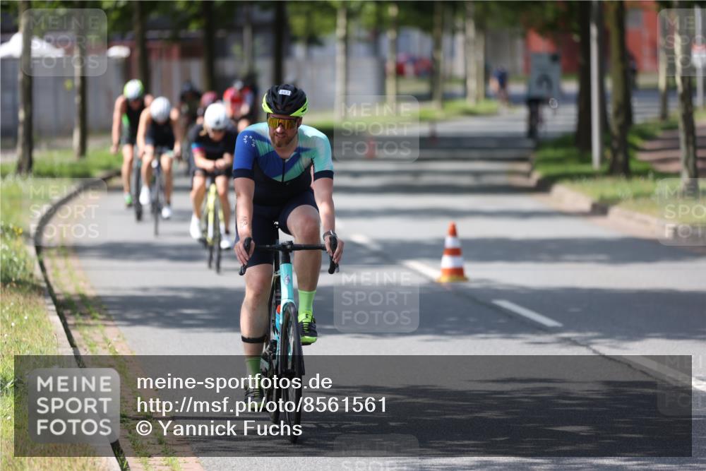 10.08.2025 - GEWOBA Citytriathlon Bremen Yannick Fuchs http://msf.ph/oto/8561561 10.08.2025 14:23:11 Radfahren 163, 200, 209, 213, 222, 225, 246, 249, 288, 423, 431, 478, 480 meine-sportfotos.de