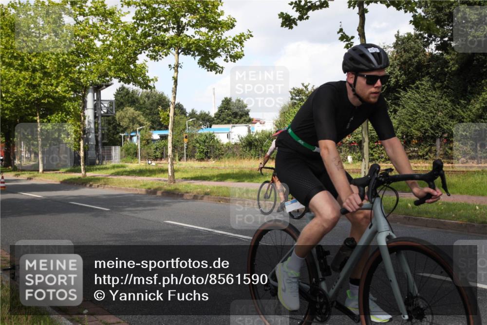 10.08.2025 - GEWOBA Citytriathlon Bremen Yannick Fuchs http://msf.ph/oto/8561590 10.08.2025 12:18:44 Radfahren 556, 584, 642, 652, 678, 759, 781, 789, 790, 825, 853, 855, 919, 1015, 1018, 1029 meine-sportfotos.de