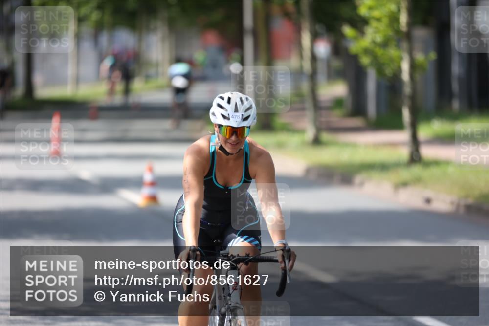 10.08.2025 - GEWOBA Citytriathlon Bremen Yannick Fuchs http://msf.ph/oto/8561627 10.08.2025 14:23:20 Radfahren 99, 154, 163, 200, 209, 213, 222, 225, 249, 250, 251, 317, 423, 431, 478, 480 meine-sportfotos.de