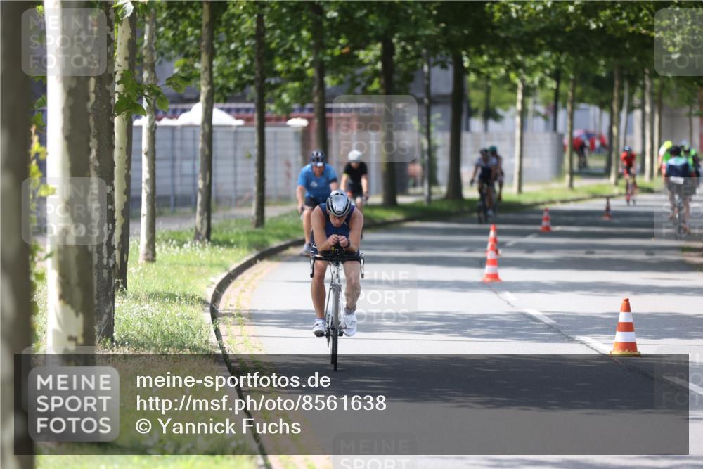 10.08.2025 - GEWOBA Citytriathlon Bremen Yannick Fuchs http://msf.ph/oto/8561638 10.08.2025 14:23:21 Radfahren 99, 154, 200, 209, 213, 222, 225, 250, 251, 317, 423, 431, 478, 480 meine-sportfotos.de
