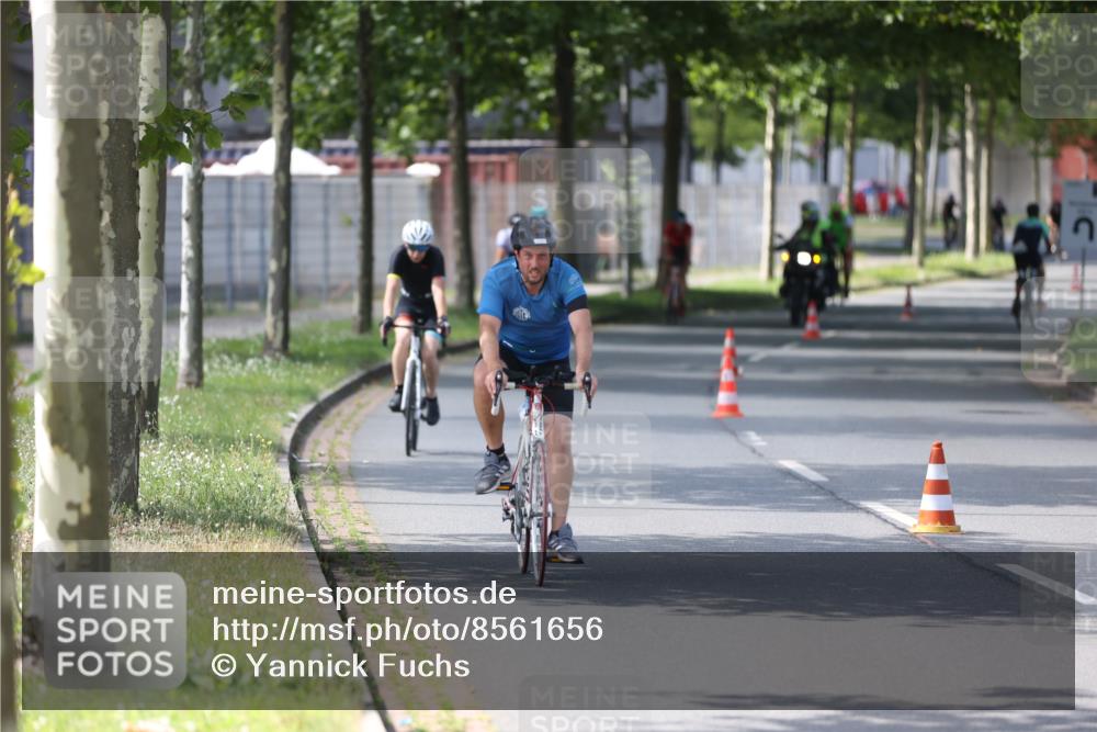 10.08.2025 - GEWOBA Citytriathlon Bremen Yannick Fuchs http://msf.ph/oto/8561656 10.08.2025 14:23:24 Radfahren 99, 154, 200, 209, 213, 222, 225, 250, 251, 317, 423, 431, 478, 480 meine-sportfotos.de