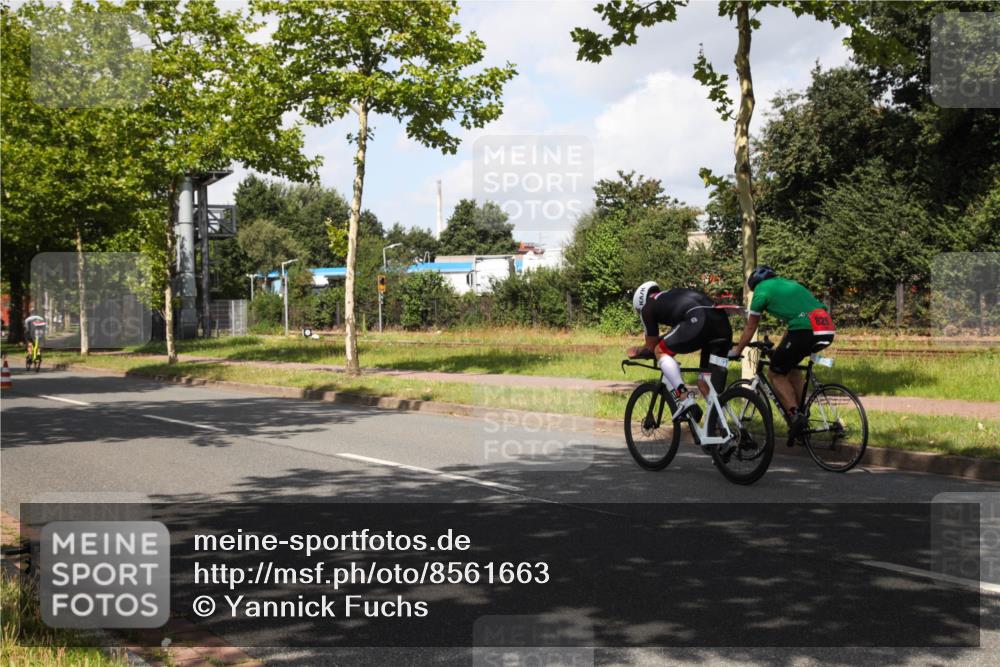 10.08.2025 - GEWOBA Citytriathlon Bremen Yannick Fuchs http://msf.ph/oto/8561663 10.08.2025 12:19:42 Radfahren 554, 719, 749, 872 meine-sportfotos.de