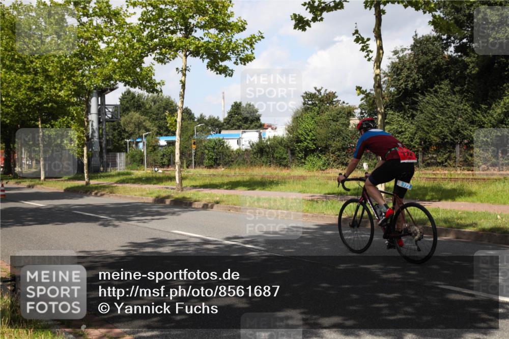 10.08.2025 - GEWOBA Citytriathlon Bremen Yannick Fuchs http://msf.ph/oto/8561687 10.08.2025 12:20:02 Radfahren 639, 719, 739, 764, 782, 784, 841, 844, 920, 1027 meine-sportfotos.de