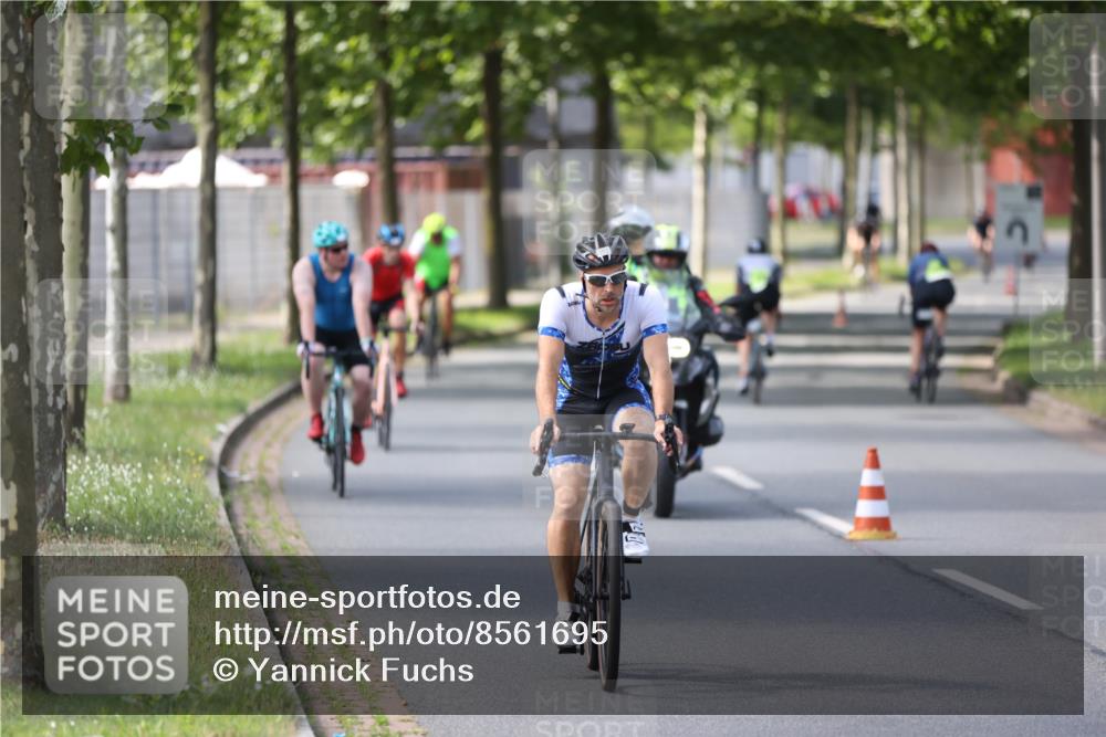 10.08.2025 - GEWOBA Citytriathlon Bremen Yannick Fuchs http://msf.ph/oto/8561695 10.08.2025 14:23:29 Radfahren 99, 154, 200, 205, 213, 225, 234, 250, 251, 317, 478 meine-sportfotos.de