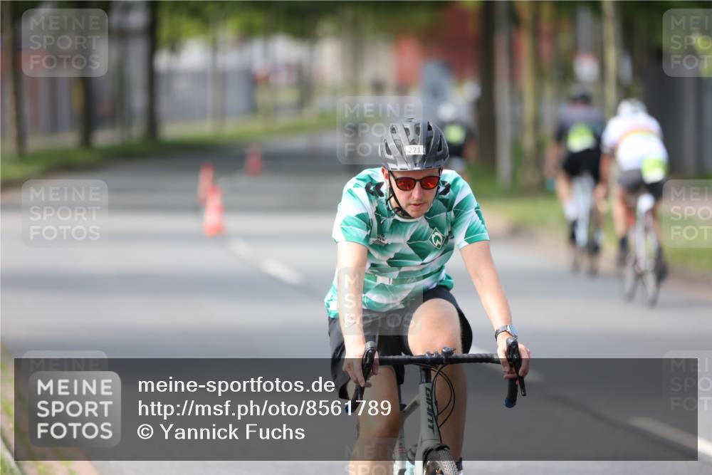 10.08.2025 - GEWOBA Citytriathlon Bremen Yannick Fuchs http://msf.ph/oto/8561789 10.08.2025 14:24:04 Radfahren 221 meine-sportfotos.de