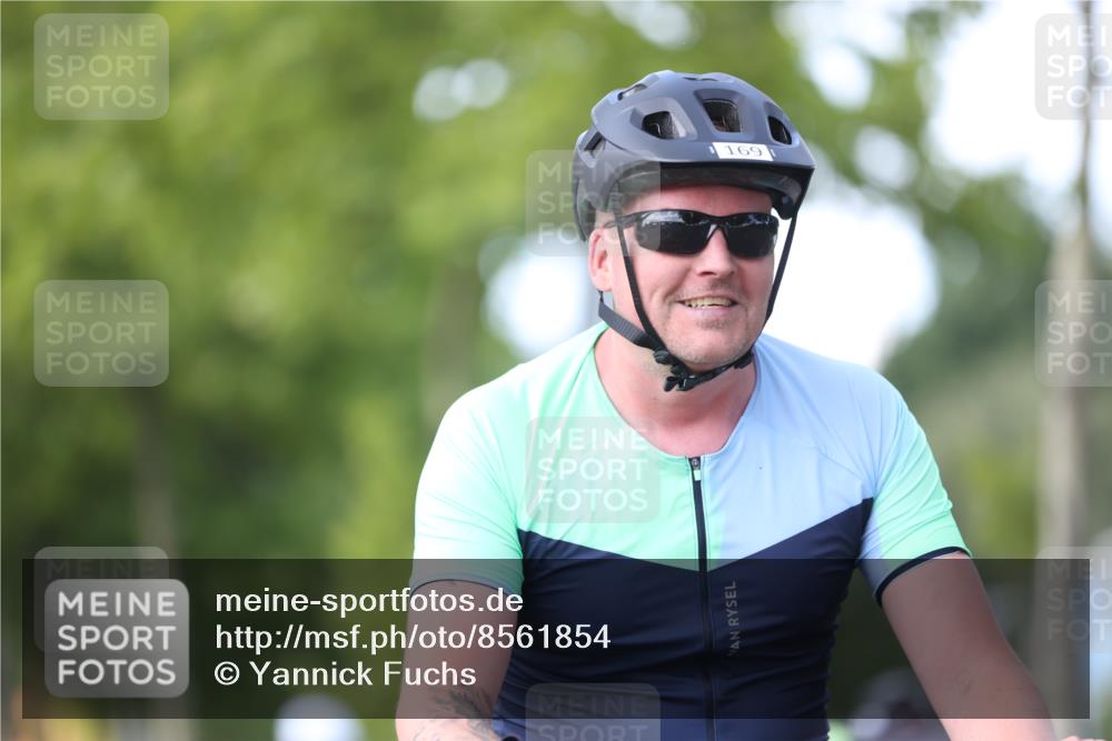 10.08.2025 - GEWOBA Citytriathlon Bremen Yannick Fuchs http://msf.ph/oto/8561854 10.08.2025 14:24:28 Radfahren 3, 169, 247, 298, 436, 474, 488 meine-sportfotos.de
