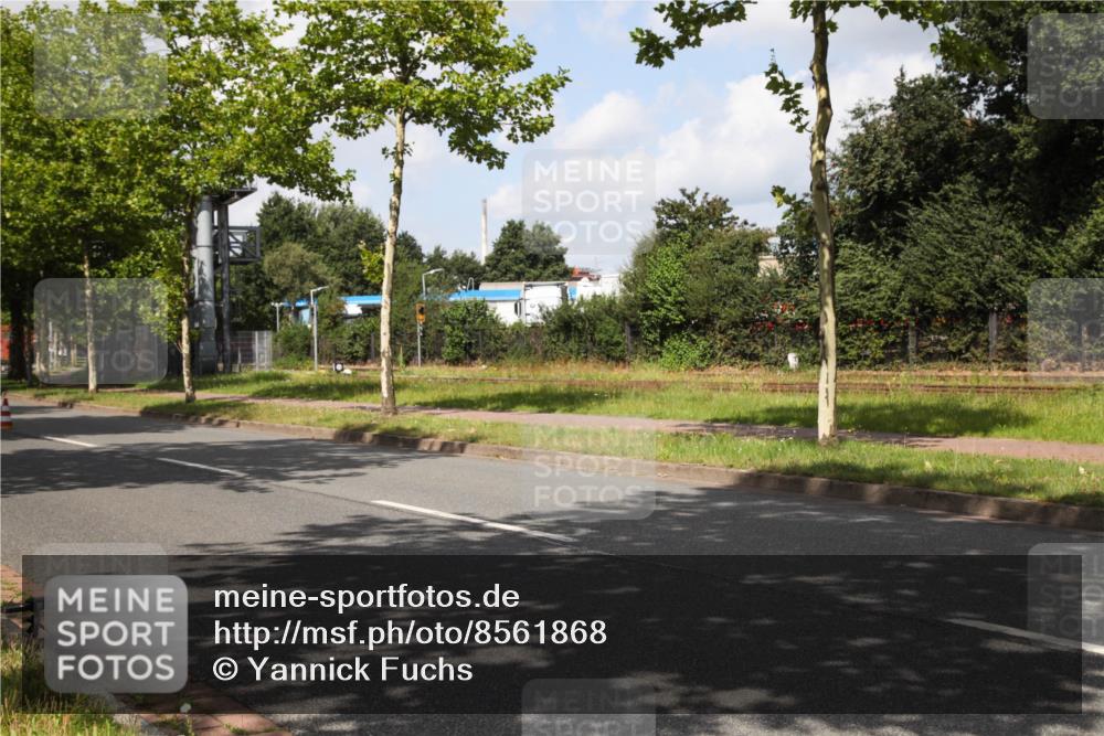 10.08.2025 - GEWOBA Citytriathlon Bremen Yannick Fuchs http://msf.ph/oto/8561868 10.08.2025 12:21:25 Radfahren 555, 618, 761, 785, 913, 949, 975, 1002 meine-sportfotos.de