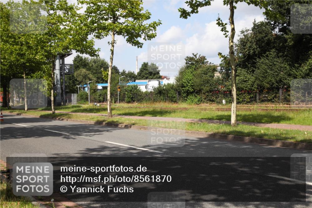 10.08.2025 - GEWOBA Citytriathlon Bremen Yannick Fuchs http://msf.ph/oto/8561870 10.08.2025 12:21:25 Radfahren 555, 618, 761, 785, 913, 949, 975, 1002 meine-sportfotos.de