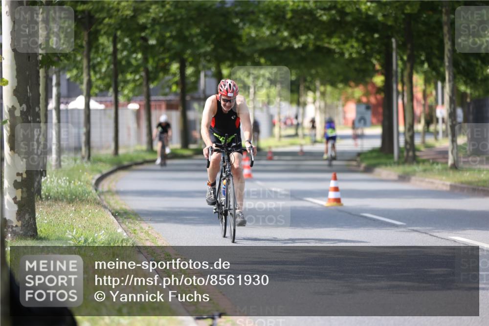 10.08.2025 - GEWOBA Citytriathlon Bremen Yannick Fuchs http://msf.ph/oto/8561930 10.08.2025 14:24:53 Radfahren 22, 165, 166, 180, 202, 235, 269, 298, 332, 346, 432 meine-sportfotos.de