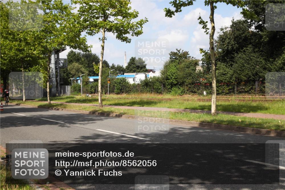 10.08.2025 - GEWOBA Citytriathlon Bremen Yannick Fuchs http://msf.ph/oto/8562056 10.08.2025 12:23:41 Radfahren 696, 721, 746, 797, 802, 831, 945, 983 meine-sportfotos.de