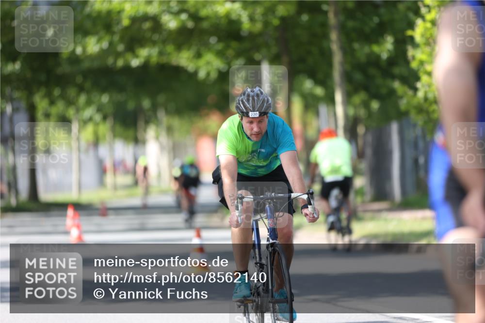 10.08.2025 - GEWOBA Citytriathlon Bremen Yannick Fuchs http://msf.ph/oto/8562140 10.08.2025 14:26:08 Radfahren 181, 220, 231, 273, 278, 325, 331, 446 meine-sportfotos.de
