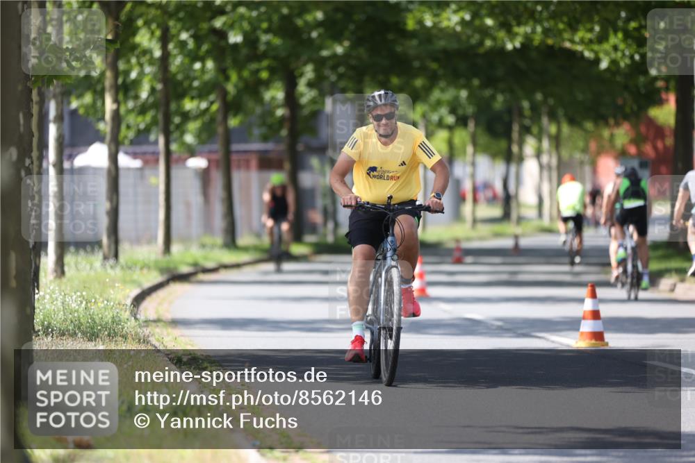 10.08.2025 - GEWOBA Citytriathlon Bremen Yannick Fuchs http://msf.ph/oto/8562146 10.08.2025 14:26:13 Radfahren 181, 220, 231, 273, 278, 325, 331 meine-sportfotos.de
