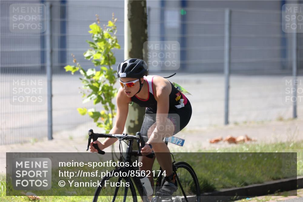 10.08.2025 - GEWOBA Citytriathlon Bremen Yannick Fuchs http://msf.ph/oto/8562174 10.08.2025 14:26:55 Radfahren 305, 349, 372, 408, 422, 445, 484, 497 meine-sportfotos.de
