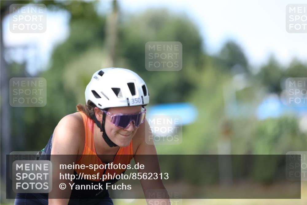 10.08.2025 - GEWOBA Citytriathlon Bremen Yannick Fuchs http://msf.ph/oto/8562313 10.08.2025 14:28:49 Radfahren 168, 171, 193, 237, 350, 403, 467, 483 meine-sportfotos.de