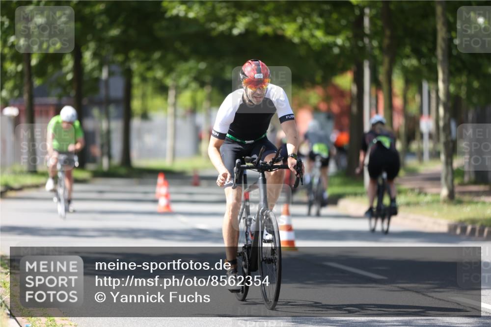 10.08.2025 - GEWOBA Citytriathlon Bremen Yannick Fuchs http://msf.ph/oto/8562354 10.08.2025 14:29:05 Radfahren 168, 172, 188, 321, 403, 447 meine-sportfotos.de