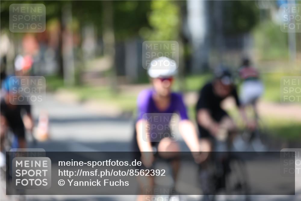 10.08.2025 - GEWOBA Citytriathlon Bremen Yannick Fuchs http://msf.ph/oto/8562392 10.08.2025 14:29:35 Radfahren 117, 179, 206, 212, 226, 351, 365, 373, 405, 466, 487, 517 meine-sportfotos.de
