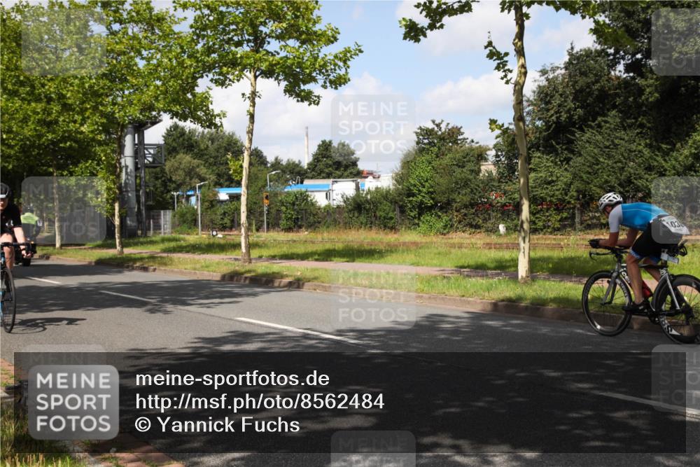 10.08.2025 - GEWOBA Citytriathlon Bremen Yannick Fuchs http://msf.ph/oto/8562484 10.08.2025 12:28:35 Radfahren 612, 622, 625, 629, 732, 812, 816, 828, 941, 980, 981 meine-sportfotos.de